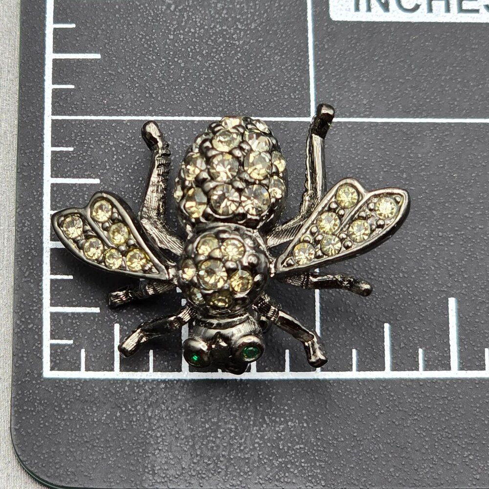 Joan Rivers Bee Brooch Pin 1.25" Clear Rhinestones Green Eyes Silver-Tone Signed - Picture 6 of 6